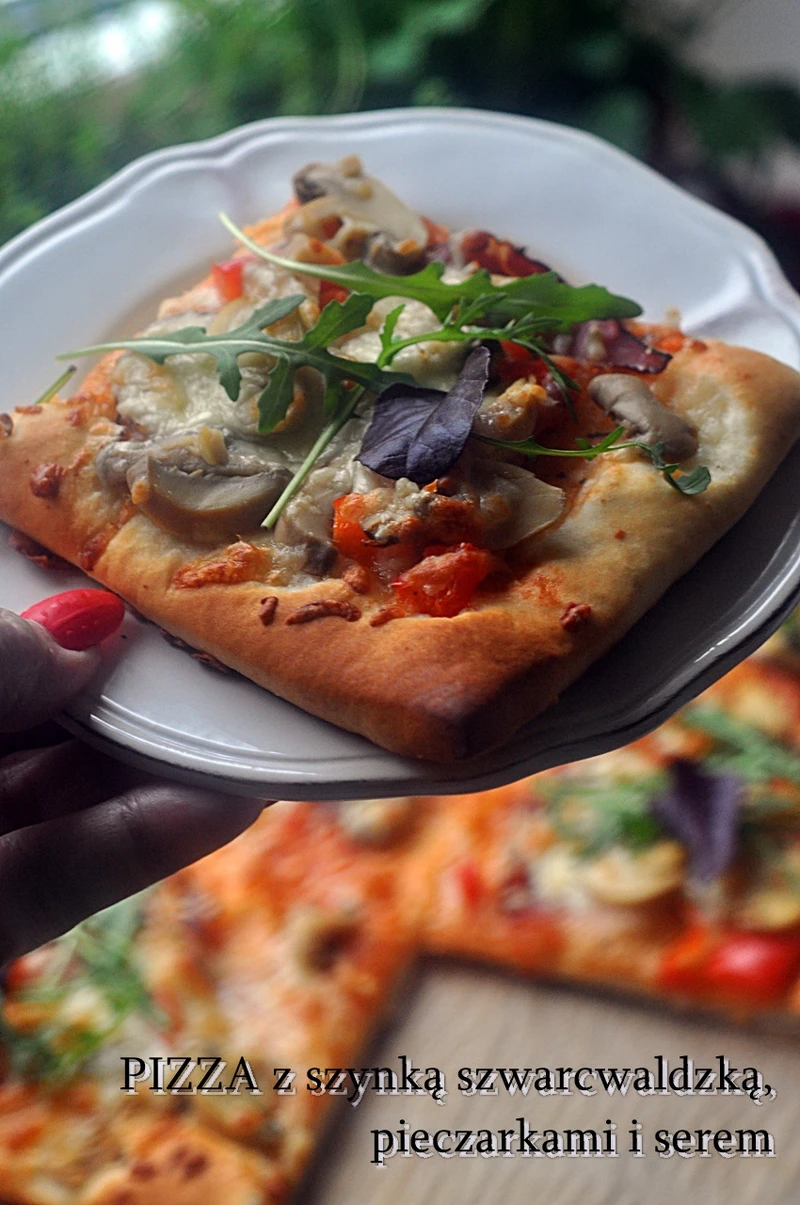 Pizza na winie, czyli pizza z tego co w lodówce .
