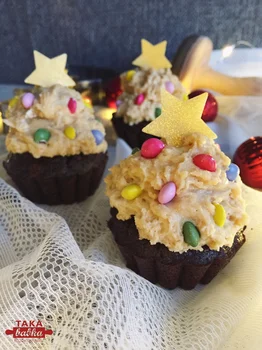 Piwne muffinki miodowe z kremem orzechowym