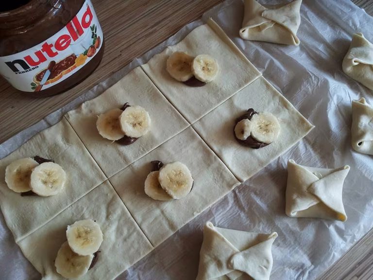 Koperty z nutellą i bananem