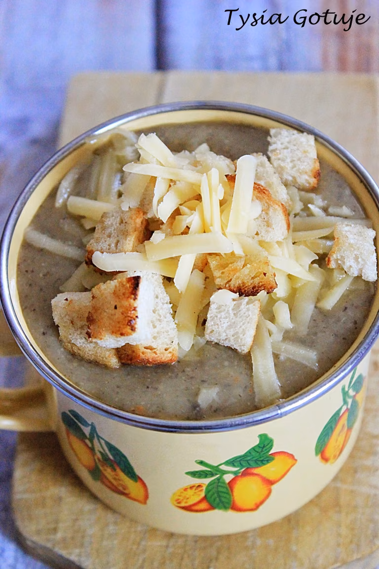 Zupa krem pieczarkowa