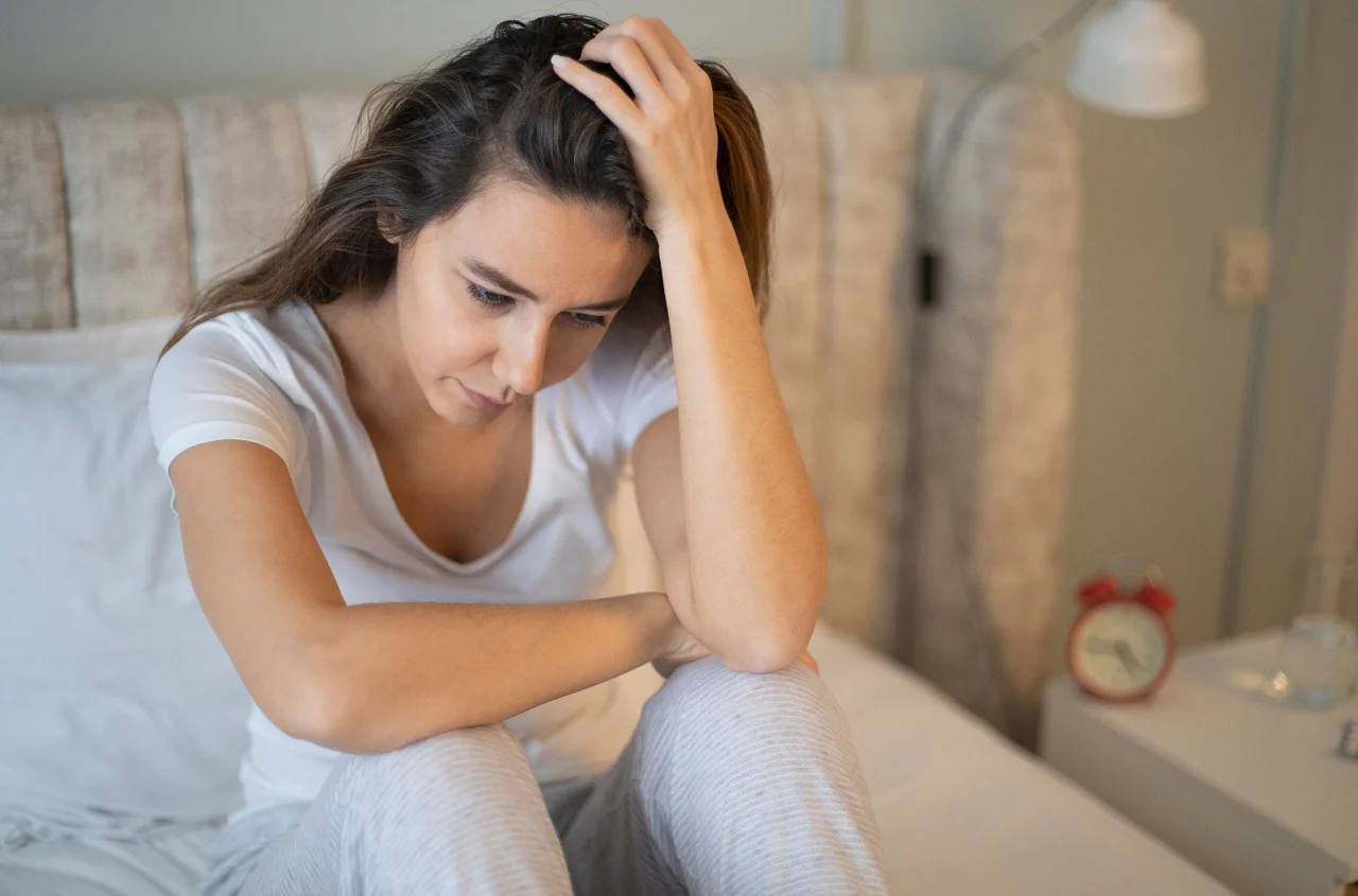 „Jesteśmy świeżo po rozstaniu, ale Sylwester był opłacony. Czy to nie chore, że mamy spać w jednym apartamencie?” - pisze Marta [LIST]