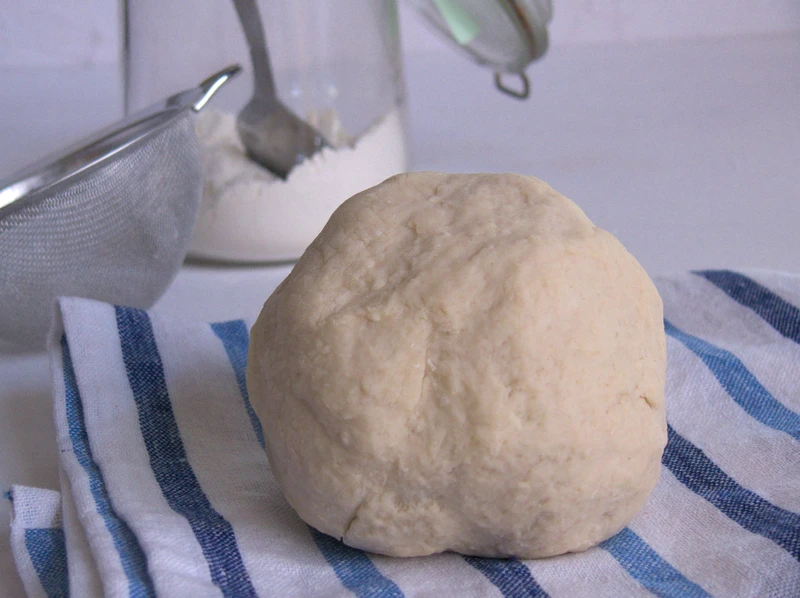 Dobre (i proste) ciasto na pierogi – jak zrobić?