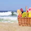 Zakaz jedzenia na plaży i nie tylko! Popularny kierunek turystyczny z "dziwnymi" obostrzeniami!