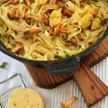 Tagliatelle z kurczakiem i kurkami