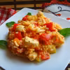 Piersi z kurczaka duszone z cukinią, papryką i pomidorami. Risotto z kurczakiem i warzywami.