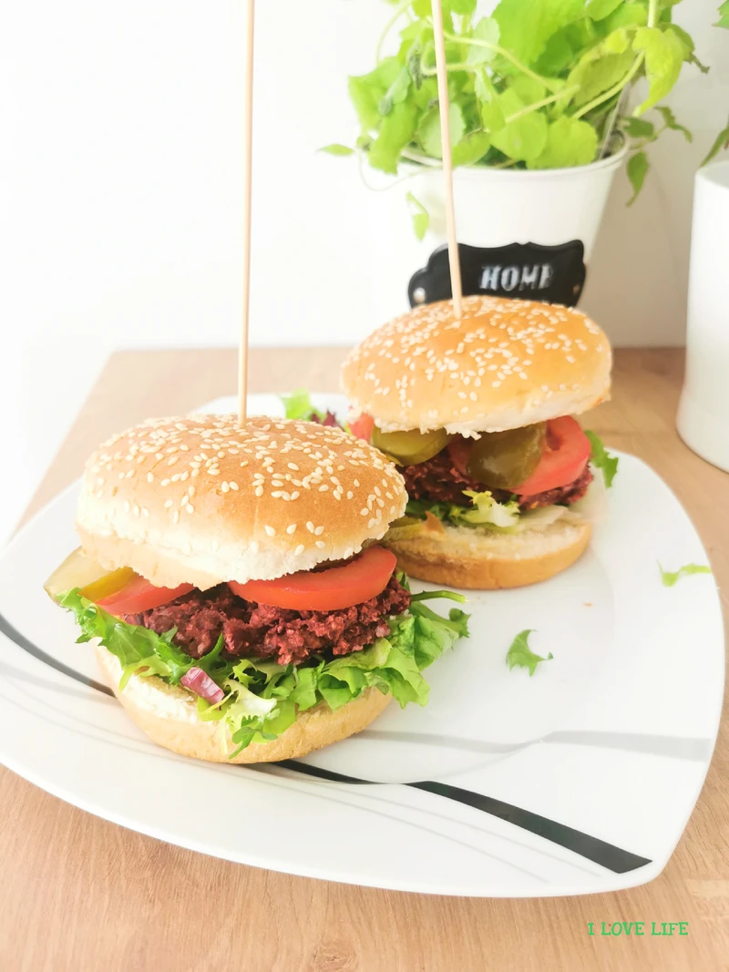 Burger z buraka