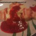 Zapiekany camembert z sosem malinowym