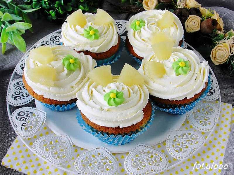 Cupcakes ananasowe