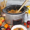 Bigos z suszonymi grzybami i śliwką przygotowany w wolnowarze