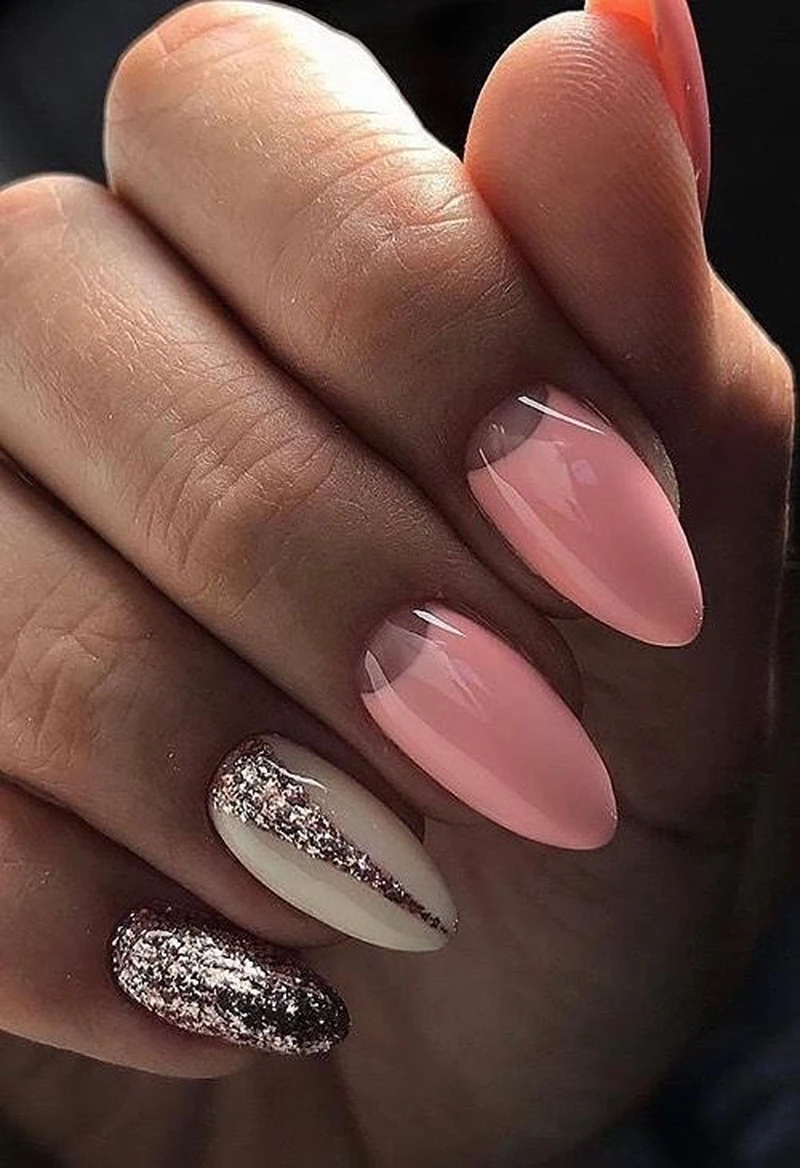 Śliczny manicure