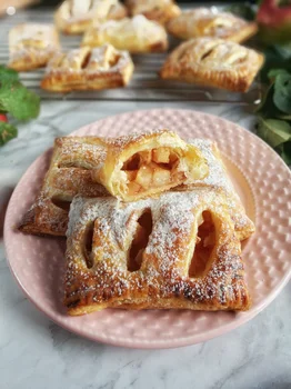 Ciastka francuskie z jabłkami