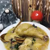 Zupa pieczarkowa z ziemniakami i makaronem zabielana mlekiem