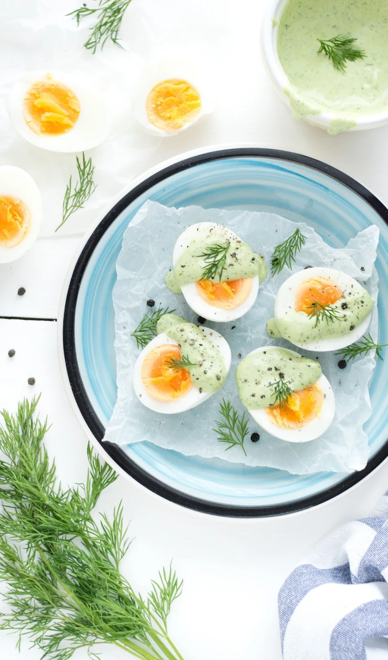 Jajka z ziołowym majonezem