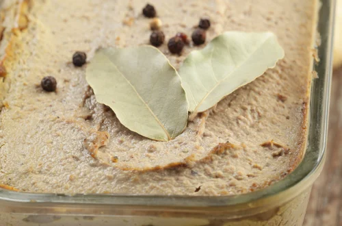 Kiedy piec pasztet na Wielkanoc? Ten dzień jest kluczowy