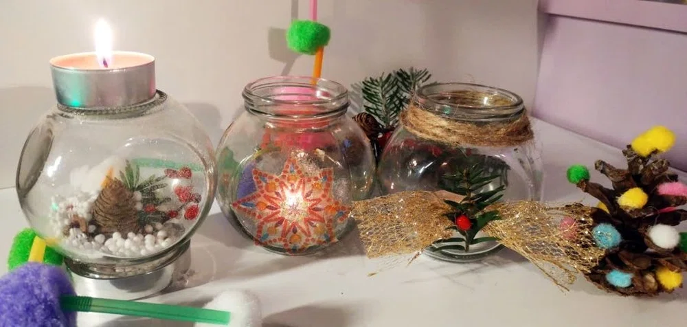 5 pomysłów na dekoracje świąteczne, które wykonasz w domu z dzieckiem