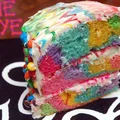 Kolorowy tort