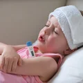 Jak zbić gorączkę? Jak zrobić kompres, aby zbić temperaturę?