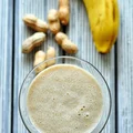 Koktajl bananowy z masłem orzechowym