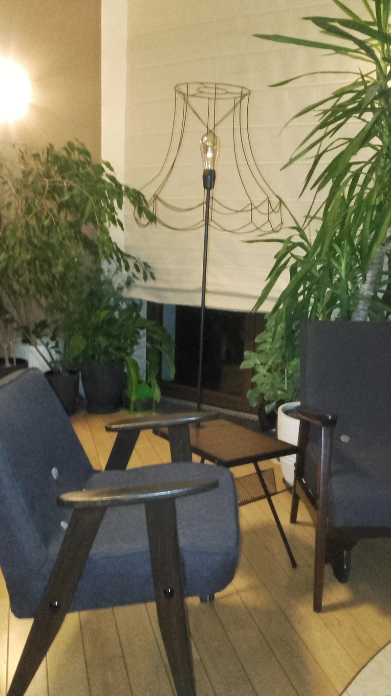 Jak samodzielnie ze starej lampy z PRL zrobić designerską lampę