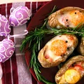 Pieczone ziemniaczki nadziewane jajkiem i boczkiem