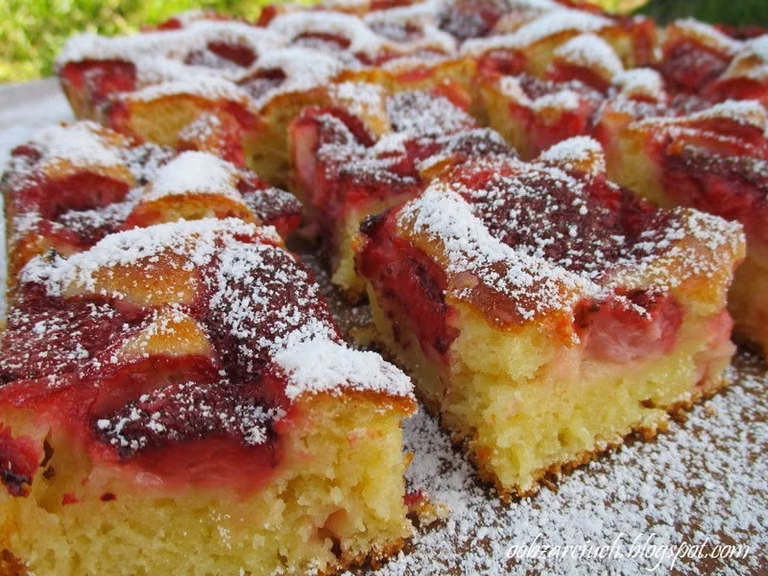 Ciasto jogurtowe z truskawkami