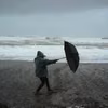 Burze, wichury i ochłodzenie. IMGW ostrzega przed niebezpieczną pogodą w weekend!