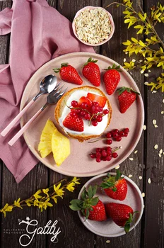Owsiane pancakes (bezglutenowe) z owocami
