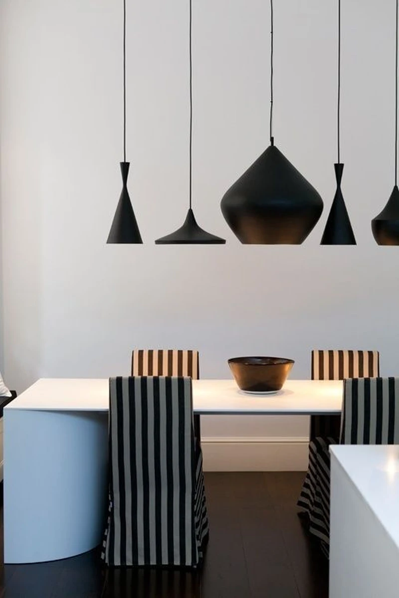 Designerskie oświetlenia nad stołem