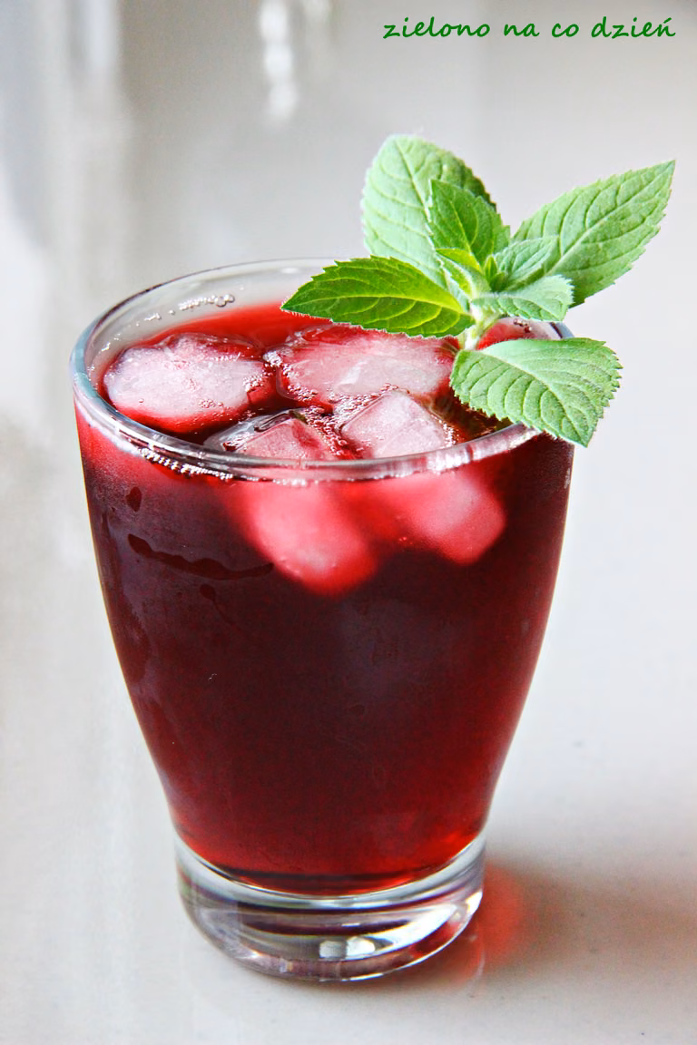 Lemoniada różana
