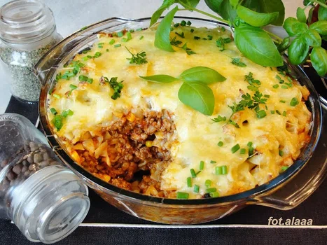 Zapiekanka makaronowa