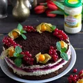 Ciasto majonezowe z masą budyniową i wiśniową frużeliną