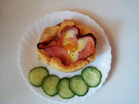 Jajo zapiekane w bułce