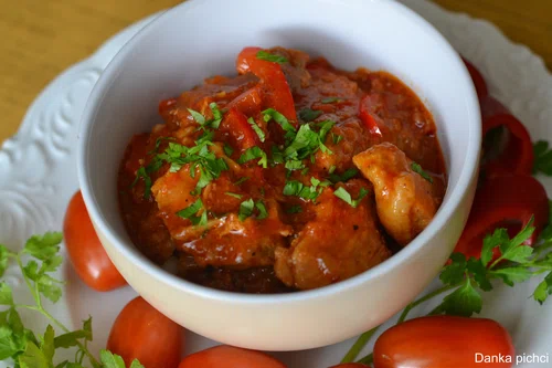 Gulasz wieprzowy z papryką