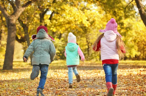 Oprócz 800 plus DODATKOWE 500 zł na dziecko bez względu na dochód rodziny! ZUS wydał komunikat z przypomnieniem