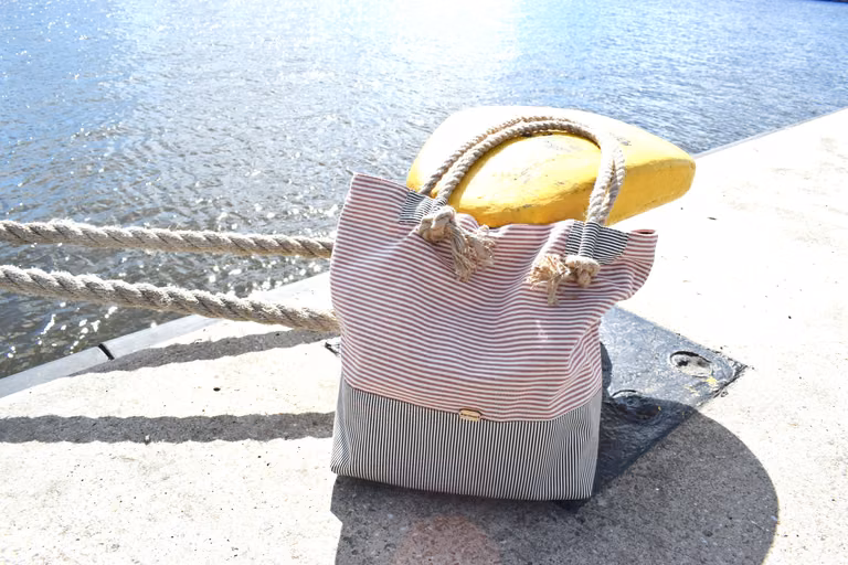 Jak uszyć torbę plażową?