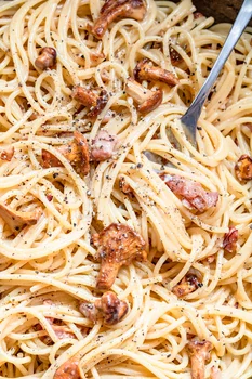 Carbonara z kurkami (6 składników)