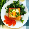 Tost zapiekany z jajkiem