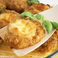 Mielone gniazdka z mozzarellą