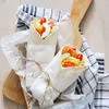 Wiosenna tortilla pełna owoców i warzyw