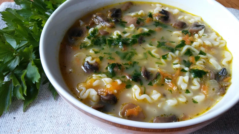 Zupa pieczarkowa
