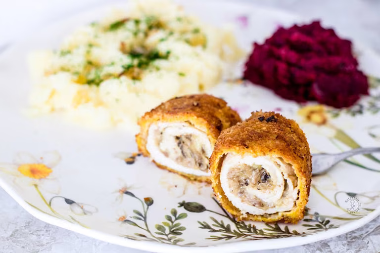 Roladki Drobiowe Z Pieczarkami I Mozzarellą