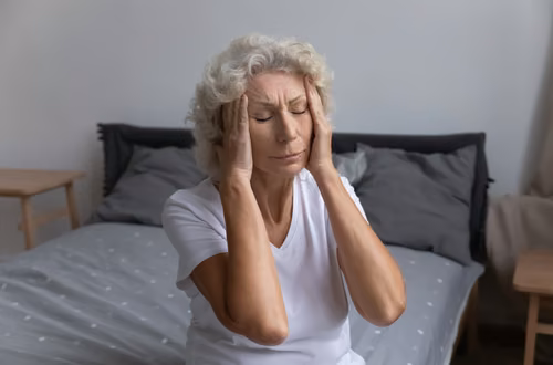 Senior nagle stał się senny lub zdezorientowany? Podczas upałów to może być ważny sygnał