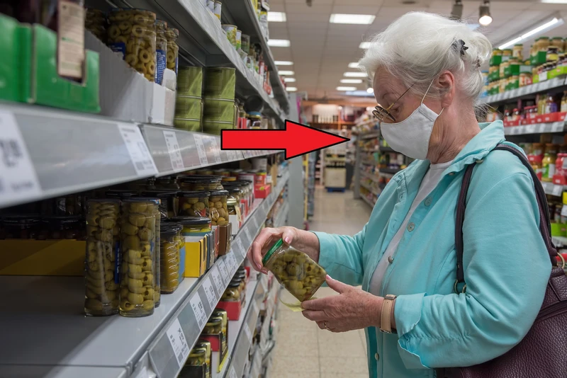 Maseczki w pomieszczeniach. Niedzielski rozwiewa nadzieje na ich ściągnięcie