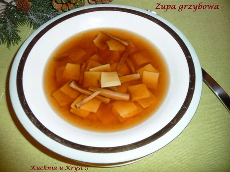 Wigilijna zupa grzybowa