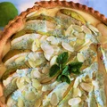 Tarta cytrynowa z gruszkami i miętą