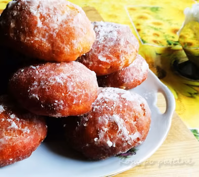 Pączki - wersja z masłem