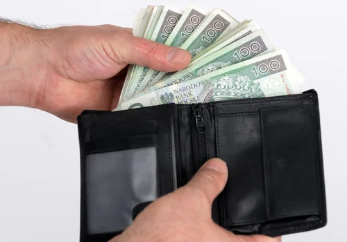 Nowe zasady wynagrodzeń! Ci pracownicy dostaną 144 zł podwyżki miesięcznie