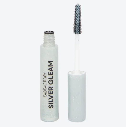 Zdjęcie Ten tusz z Action za 8 zł zrobi efekt wow na Andrzejki i nie tylko! Nie skleja, szybko zastyga, a brokatowe drobinki zachwycą #5