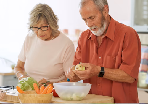 Do seniorów płyną wyższe emerytury! Informacja bezpośrednio od ZUS