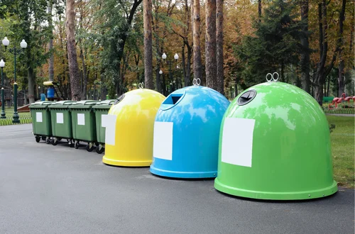 Nowy kolor worków i koszy na odpady! Od 1 stycznia 2026 zmienione zasady segregacji - takich worków już nie odbiorą
